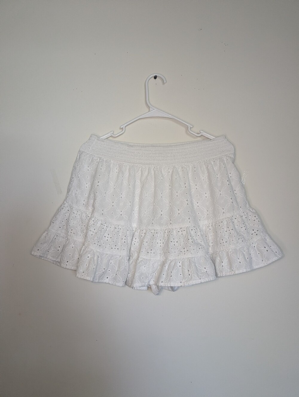 American Eagle Aerie White Eyelet Tiered  Skirt With Shorts Underneath